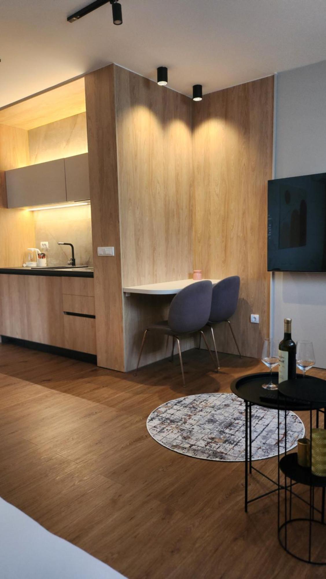 Apartment Dobrinja - Free Parking- Rent A Car *